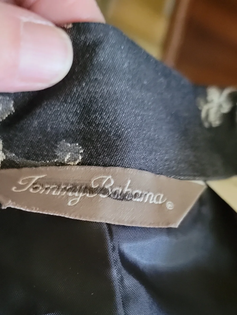 Tommy Bahama sophisticated black
